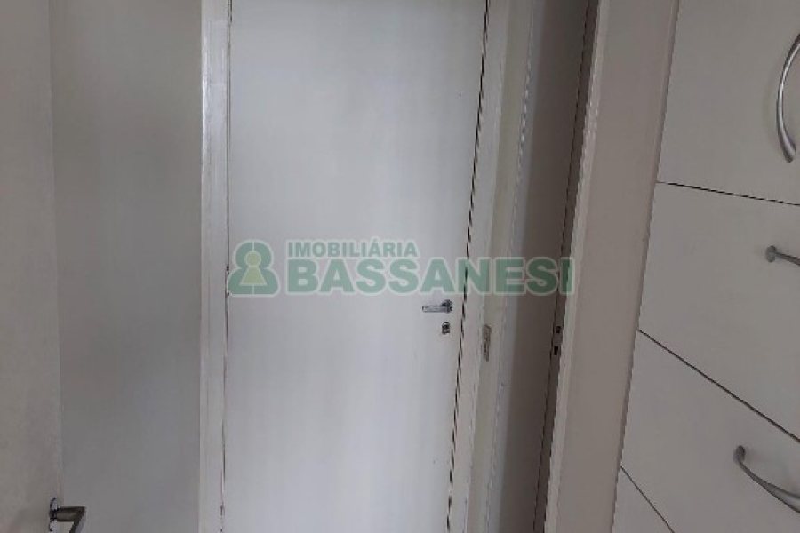 Apartamento com 112m², 2 dormitórios, 1 vaga, no bairro Centro em Caxias do Sul para Comprar