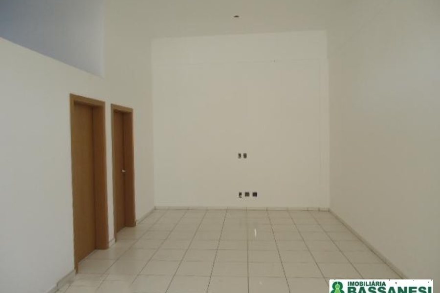 Loja com 170m², no bairro Santa Catarina em Caxias do Sul para Alugar