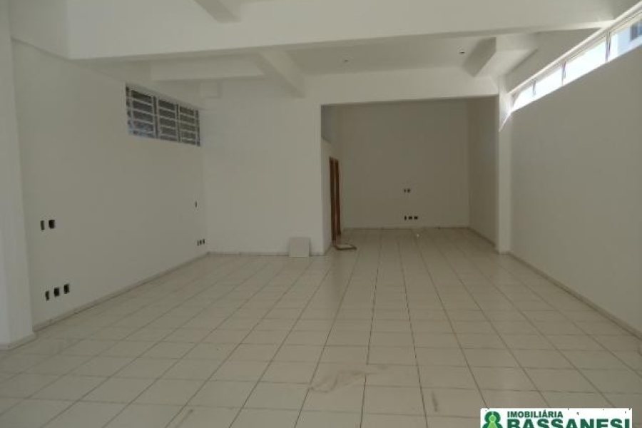 Loja com 170m², no bairro Santa Catarina em Caxias do Sul para Alugar