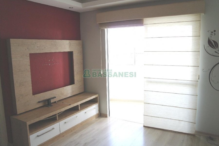 Apartamento com 95m², 3 dormitórios, 2 vagas, no bairro Rio Branco em Caxias do Sul para Alugar