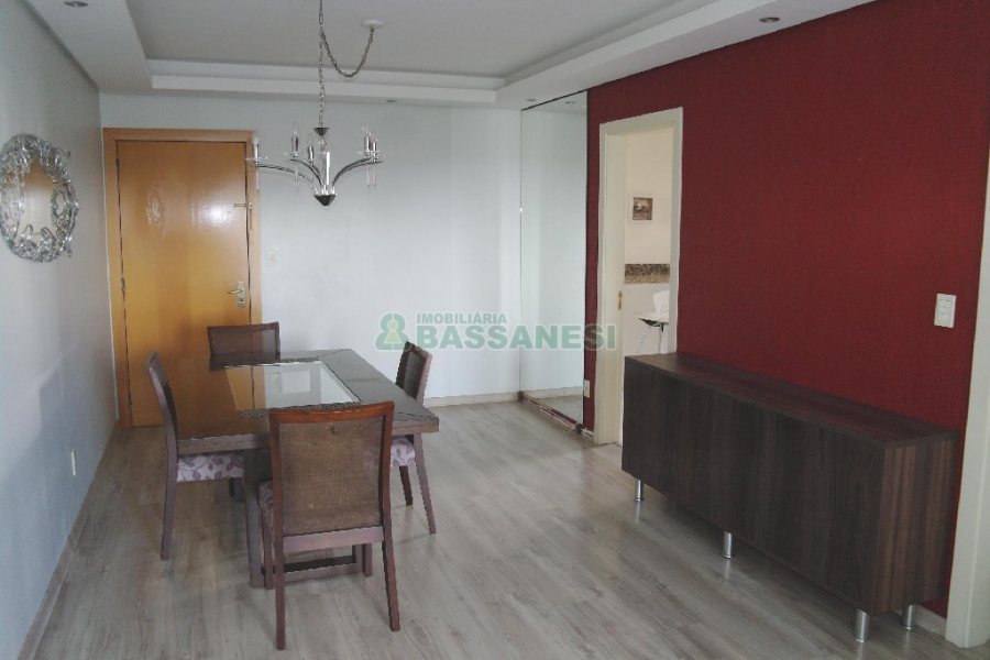 Apartamento com 95m², 3 dormitórios, 2 vagas, no bairro Rio Branco em Caxias do Sul para Alugar