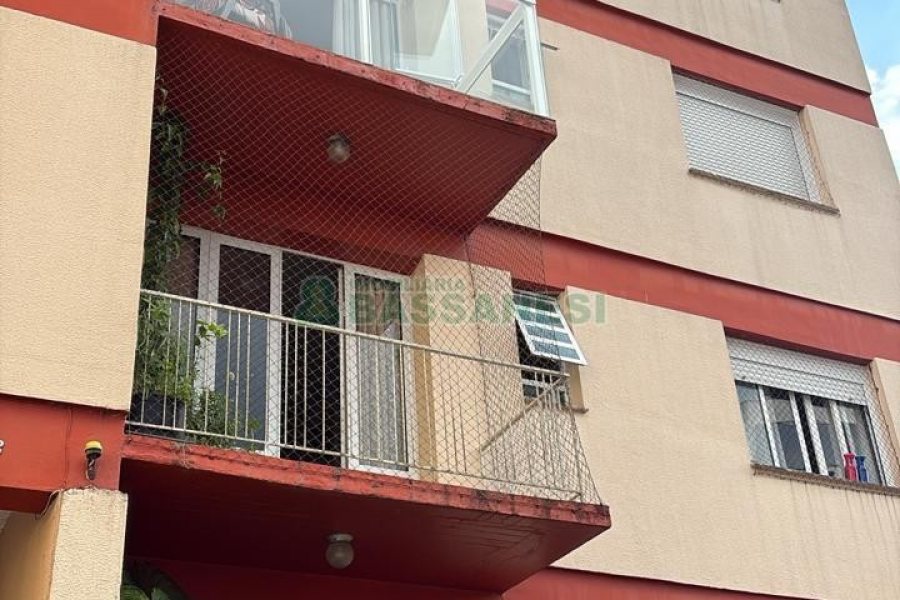 Apartamento com 61m², 2 dormitórios, 1 vaga, no bairro Medianeira em Caxias do Sul para Comprar