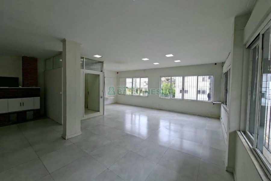 Loja com 153m², no bairro Lourdes em Caxias do Sul para Alugar