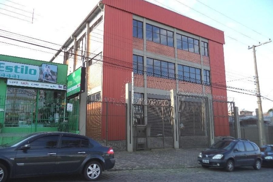 Pavilhão com 720m², no bairro Fatima em Caxias do Sul para Comprar