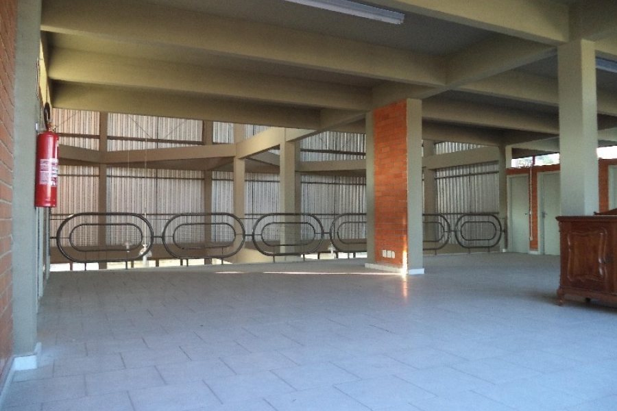 Pavilhão com 720m², no bairro Fatima em Caxias do Sul para Comprar
