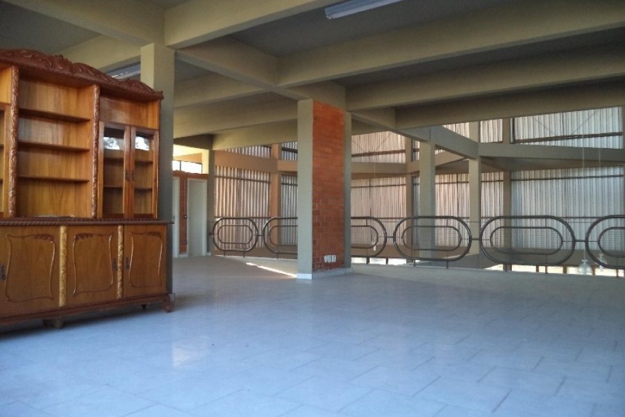 Pavilhão com 720m², no bairro Fatima em Caxias do Sul para Comprar