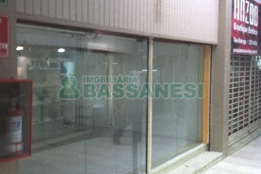 Loja com 20m², no bairro Centro em Caxias do Sul para Alugar