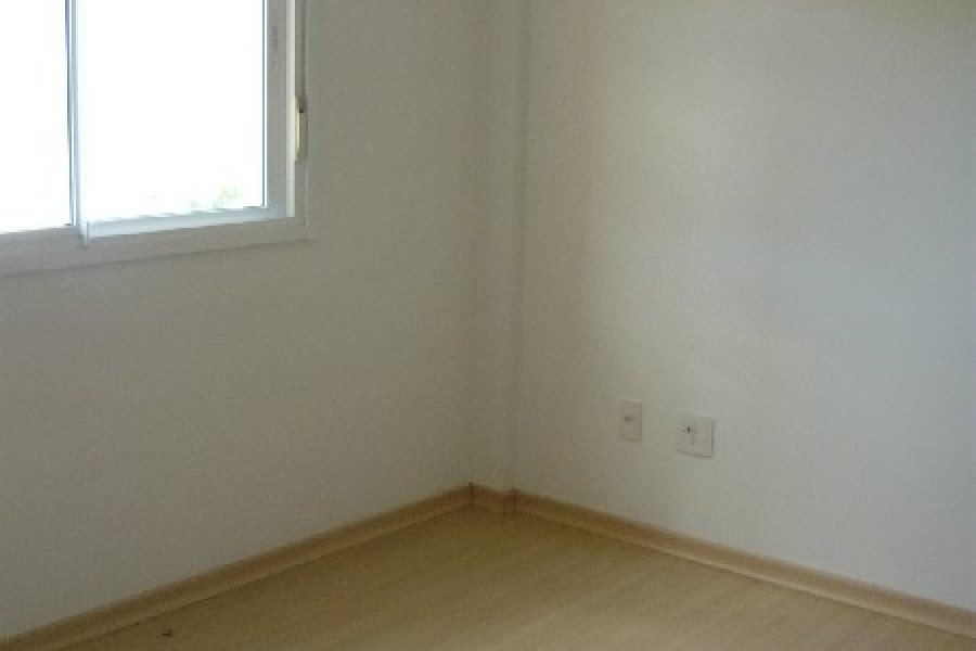 Apartamento com 82m², 3 dormitórios, 3 vagas, no bairro Vinhedos em Caxias do Sul para Comprar