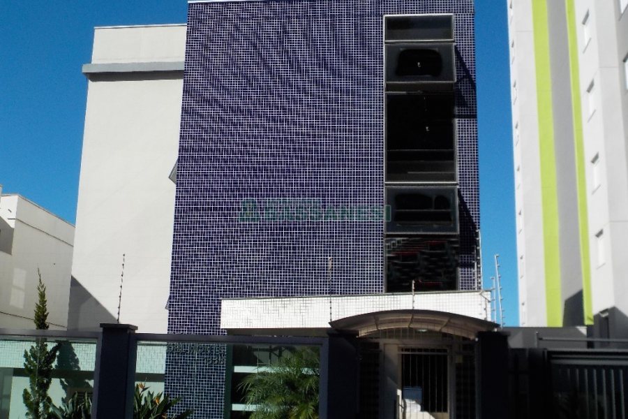 Apartamento com 30m², 1 dormitório, 1 vaga, no bairro Petrópolis em Caxias do Sul para Alugar
