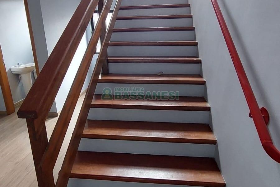 Loja com 130m², no bairro Lourdes em Caxias do Sul para Alugar