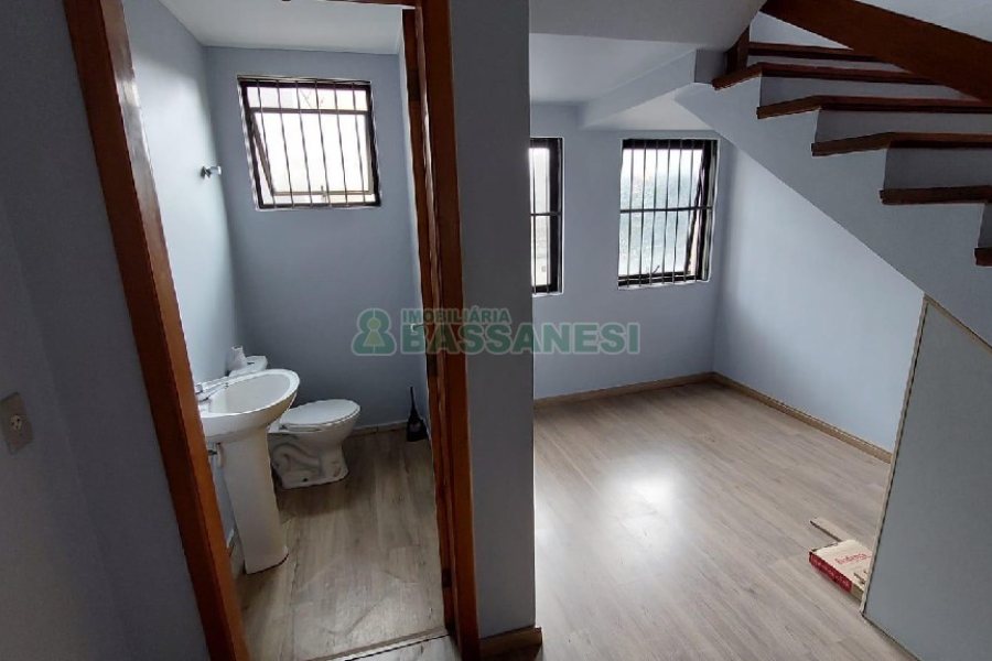 Loja com 130m², no bairro Lourdes em Caxias do Sul para Alugar