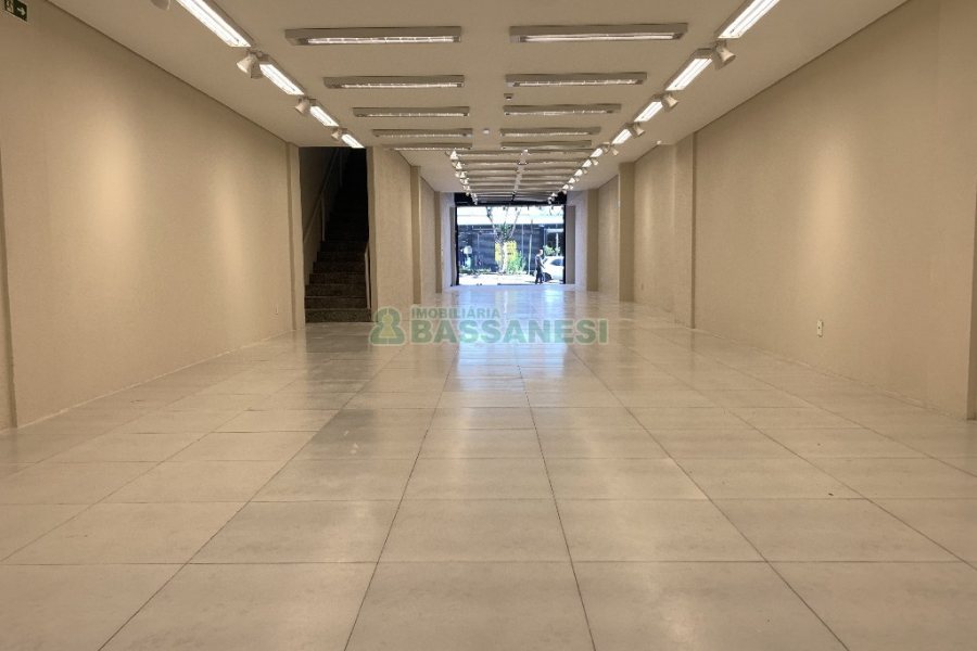 Loja com 480m², no bairro Centro em Caxias do Sul para Alugar