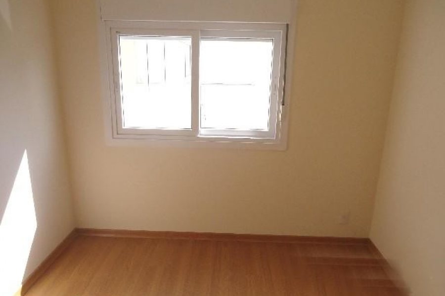 Apartamento com 74m², 2 dormitórios, 2 vagas, no bairro Madureira em Caxias do Sul para Alugar