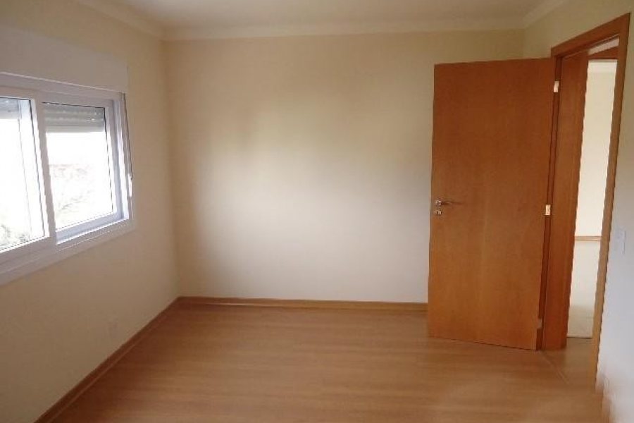 Apartamento com 74m², 2 dormitórios, 2 vagas, no bairro Madureira em Caxias do Sul para Alugar