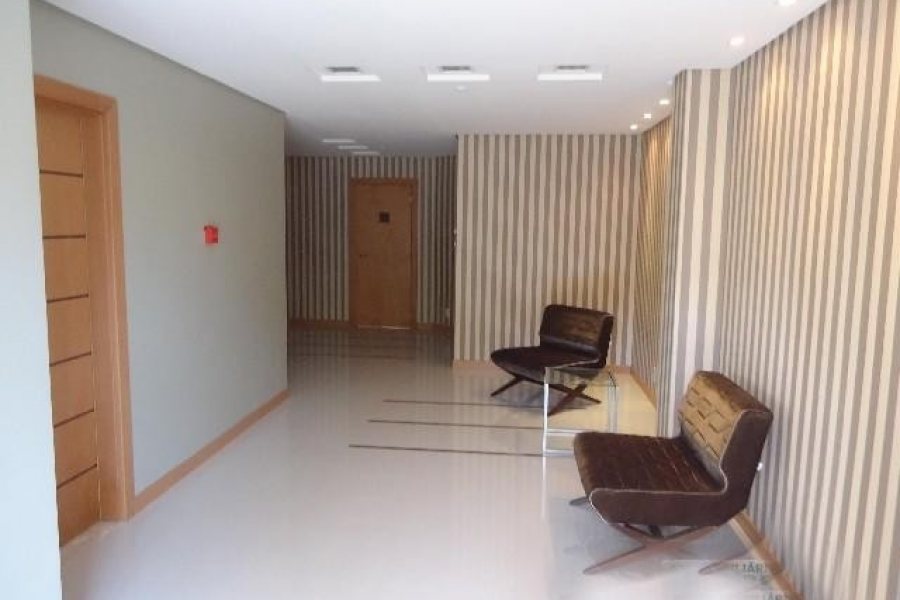 Apartamento com 74m², 2 dormitórios, 2 vagas, no bairro Madureira em Caxias do Sul para Alugar