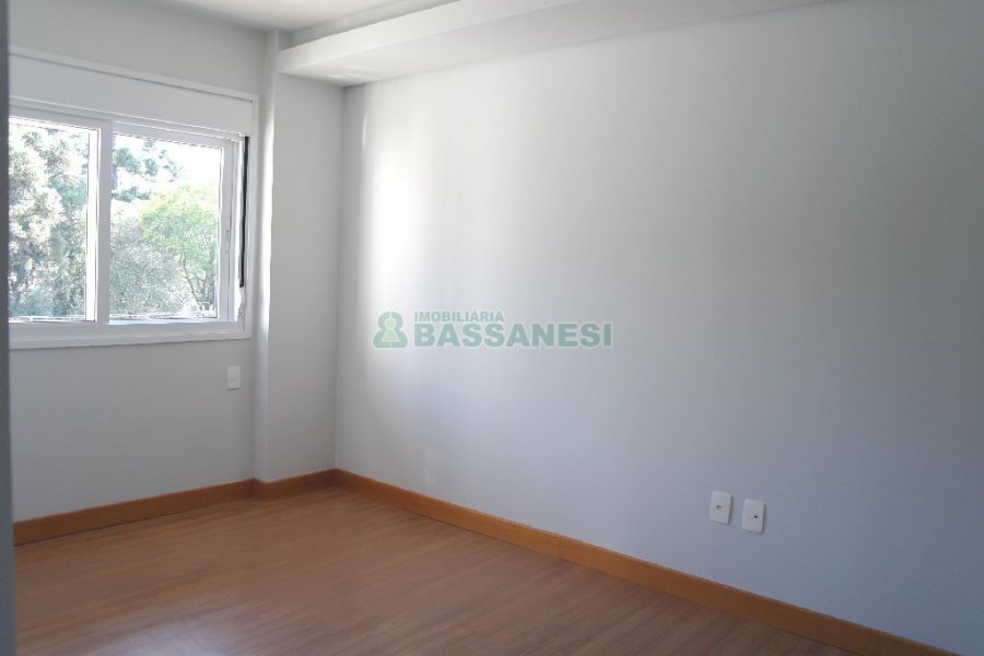 Apartamento com 114m², 3 dormitórios, 2 vagas, no bairro São Pelegrino em Caxias do Sul para Comprar