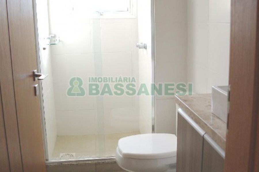 Apartamento com 114m², 3 dormitórios, 2 vagas, no bairro São Pelegrino em Caxias do Sul para Comprar