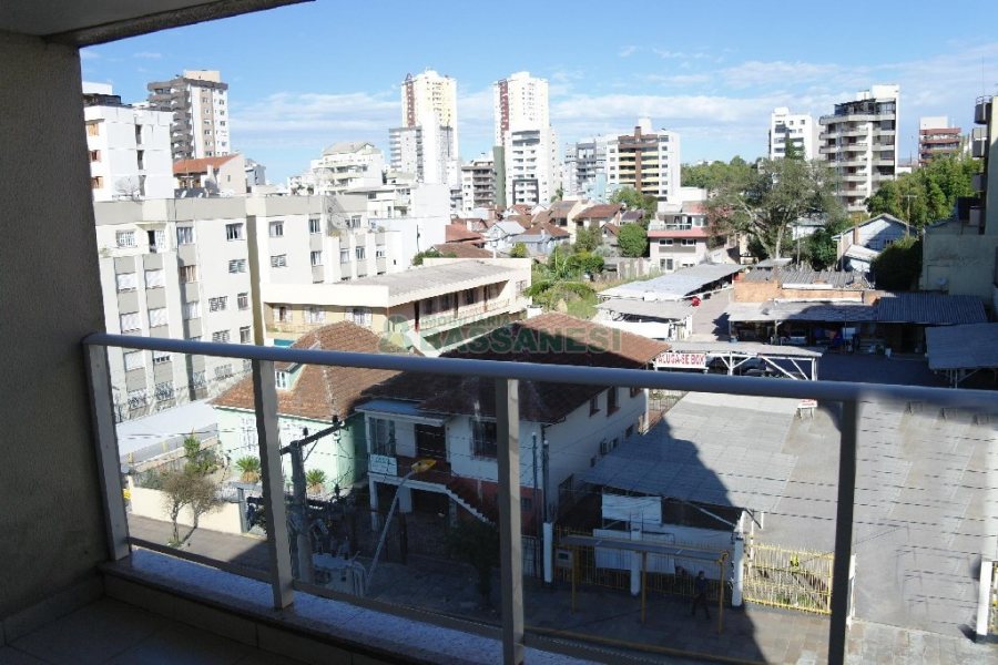 Apartamento com 114m², 3 dormitórios, 2 vagas, no bairro São Pelegrino em Caxias do Sul para Comprar