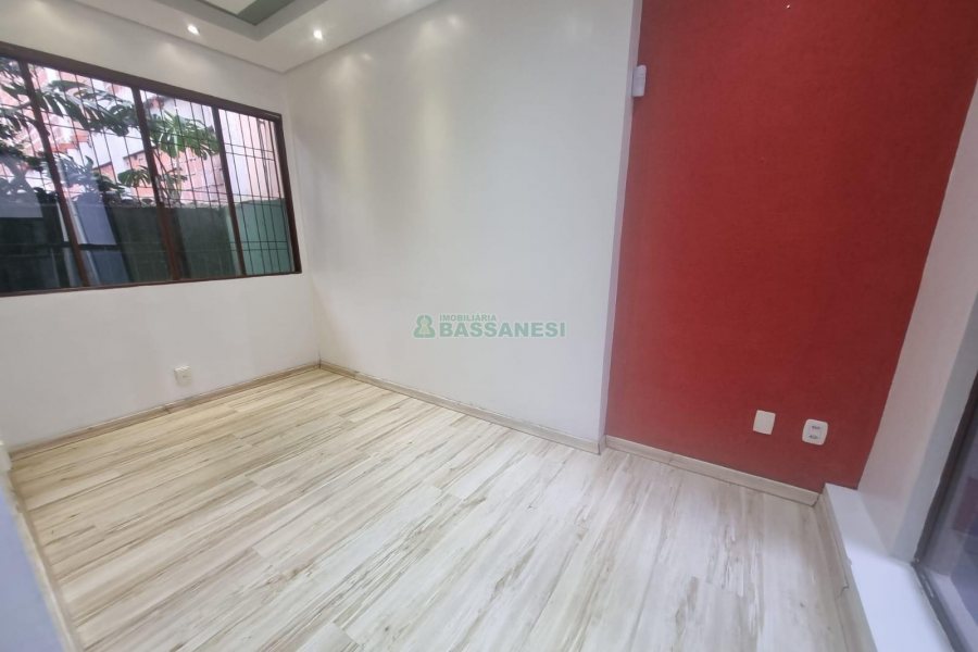 Casa Comercial com 142m², no bairro São Pelegrino em Caxias do Sul para Alugar