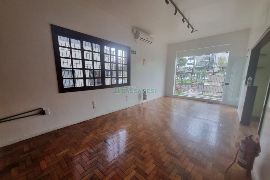 Casa Comercial com 142m², no bairro São Pelegrino em Caxias do Sul para Alugar