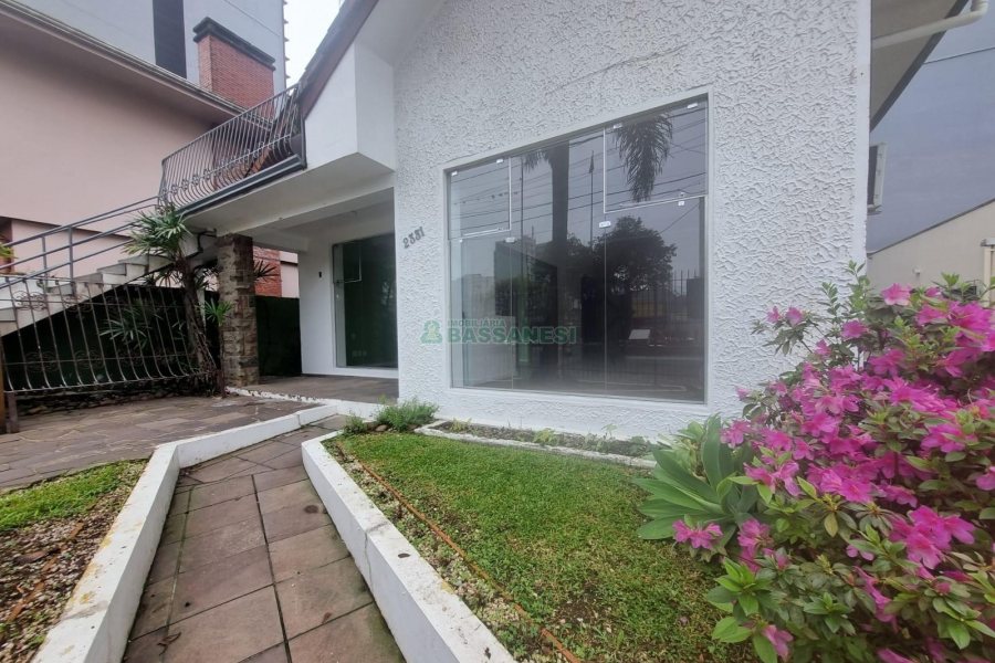 Casa Comercial com 142m², no bairro São Pelegrino em Caxias do Sul para Alugar
