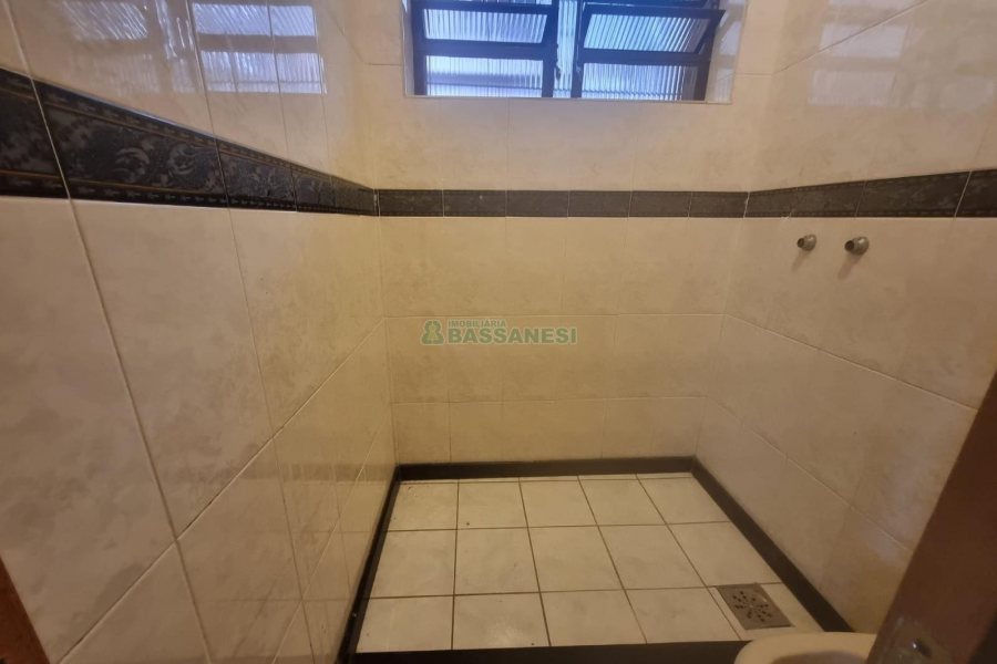 Casa Comercial com 142m², no bairro São Pelegrino em Caxias do Sul para Alugar