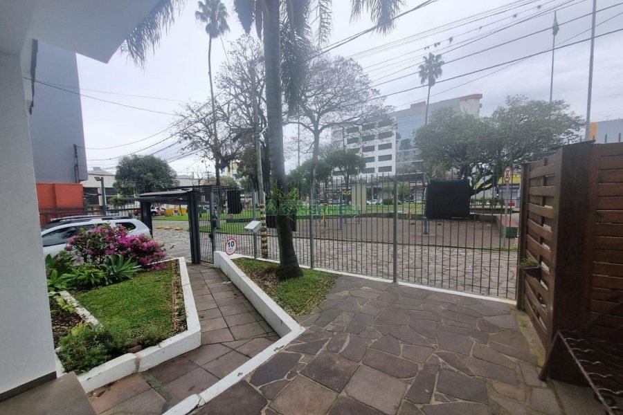 Casa Comercial com 142m², no bairro São Pelegrino em Caxias do Sul para Alugar