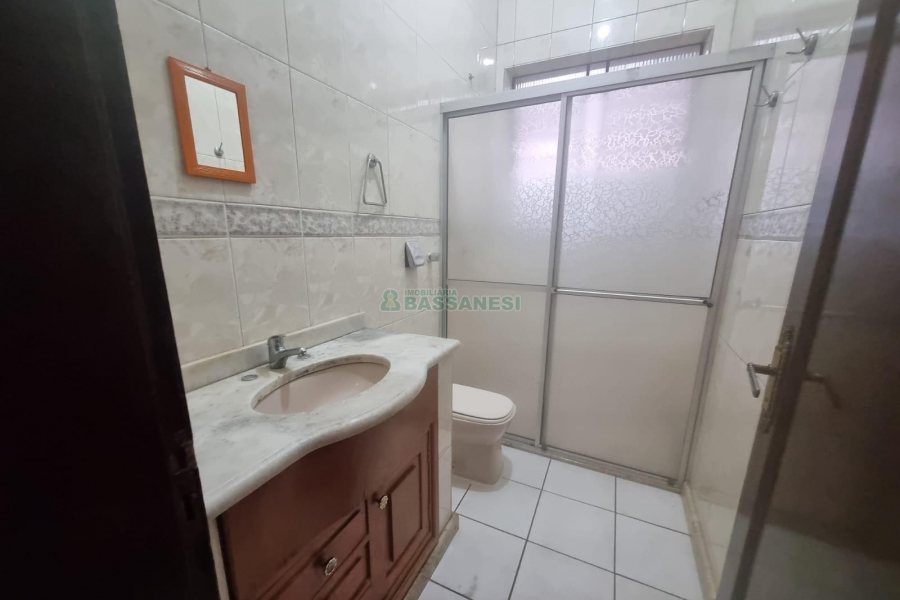 Casa Comercial com 142m², no bairro São Pelegrino em Caxias do Sul para Alugar
