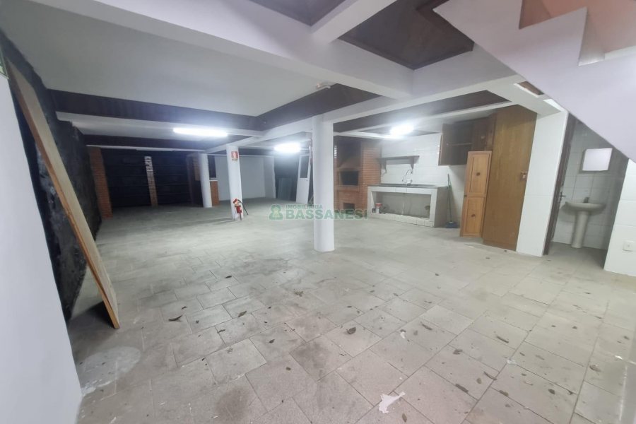 Casa Comercial com 90m², no bairro São Pelegrino em Caxias do Sul para Alugar