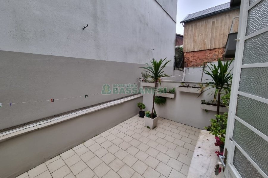 Apartamento com 110m², 2 dormitórios, 2 vagas, no bairro Centro em Caxias do Sul para Comprar