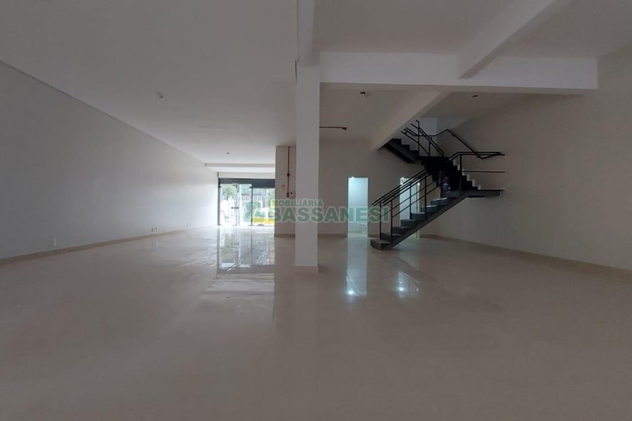 Loja com 240m², no bairro Centro em Caxias do Sul para Alugar