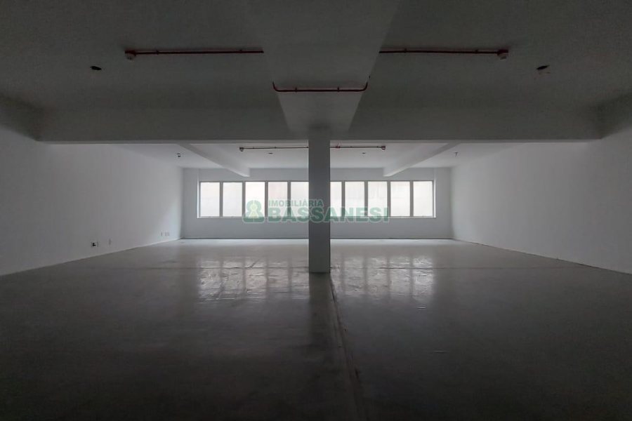 Loja com 240m², no bairro Centro em Caxias do Sul para Alugar