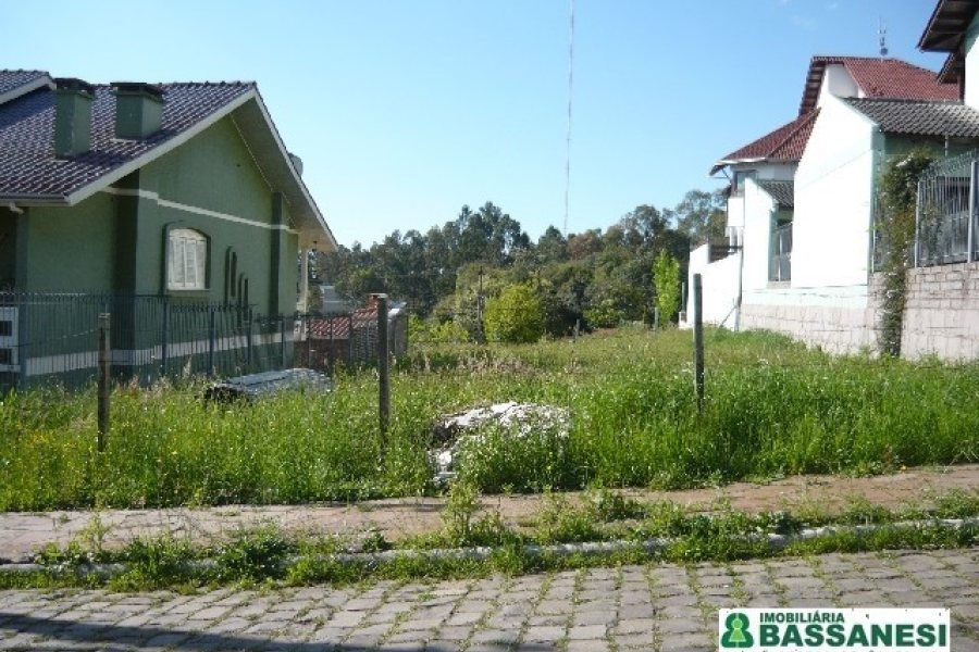 Terreno com 360m², no bairro Moinhos de Vento em Caxias do Sul para Comprar