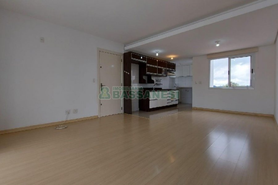 Apartamento com 90m², 3 dormitórios, 2 vagas, no bairro Sagrada Família em Caxias do Sul para Alugar