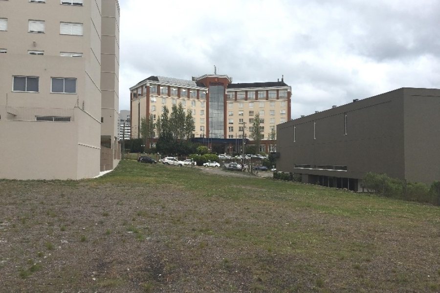 Loja com 690m², no bairro Villagio Iguatemi em Caxias do Sul para Alugar