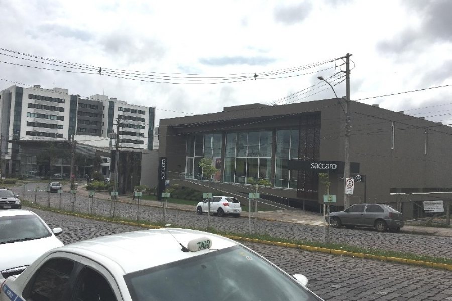 Loja com 690m², no bairro Villagio Iguatemi em Caxias do Sul para Alugar