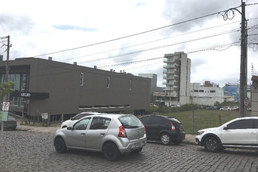 Loja com 690m², no bairro Villagio Iguatemi em Caxias do Sul para Alugar