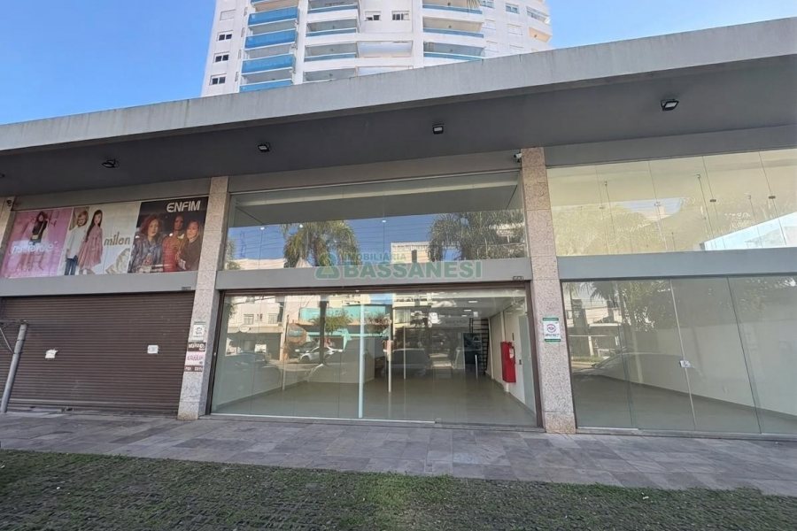Loja com 300m², no bairro Pio X em Caxias do Sul para Alugar