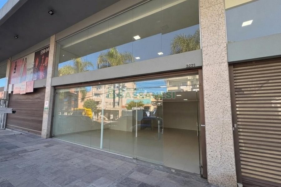 Loja com 300m², no bairro Pio X em Caxias do Sul para Alugar