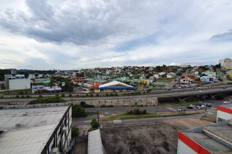 Apartamento com 156m², 3 dormitórios, 3 vagas, no bairro Sanvitto em Caxias do Sul para Alugar ou Comprar