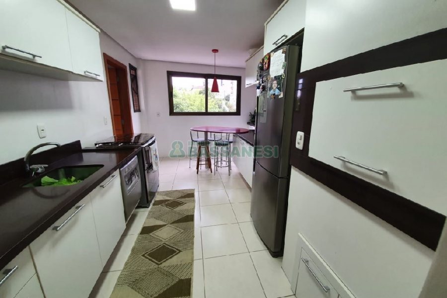 Apartamento com 156m², 3 dormitórios, 3 vagas, no bairro Sanvitto em Caxias do Sul para Alugar ou Comprar