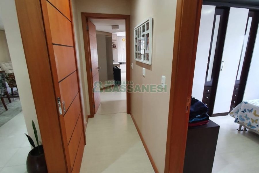 Apartamento com 156m², 3 dormitórios, 3 vagas, no bairro Sanvitto em Caxias do Sul para Alugar ou Comprar