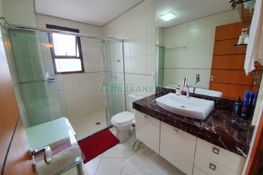 Apartamento com 156m², 3 dormitórios, 3 vagas, no bairro Sanvitto em Caxias do Sul para Alugar ou Comprar