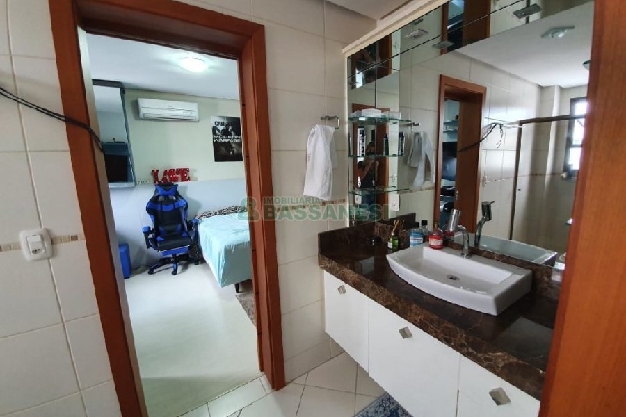 Apartamento com 156m², 3 dormitórios, 3 vagas, no bairro Sanvitto em Caxias do Sul para Alugar ou Comprar