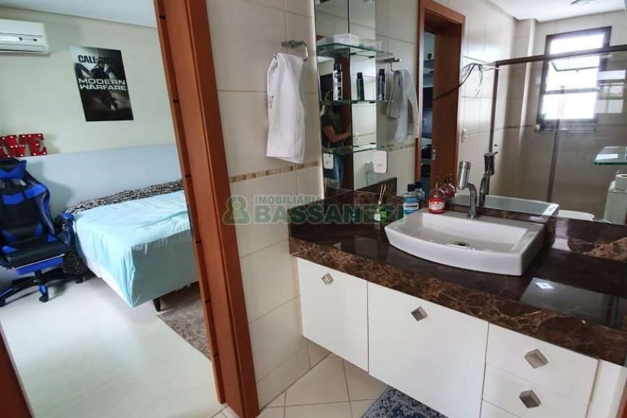 Apartamento com 156m², 3 dormitórios, 3 vagas, no bairro Sanvitto em Caxias do Sul para Alugar ou Comprar