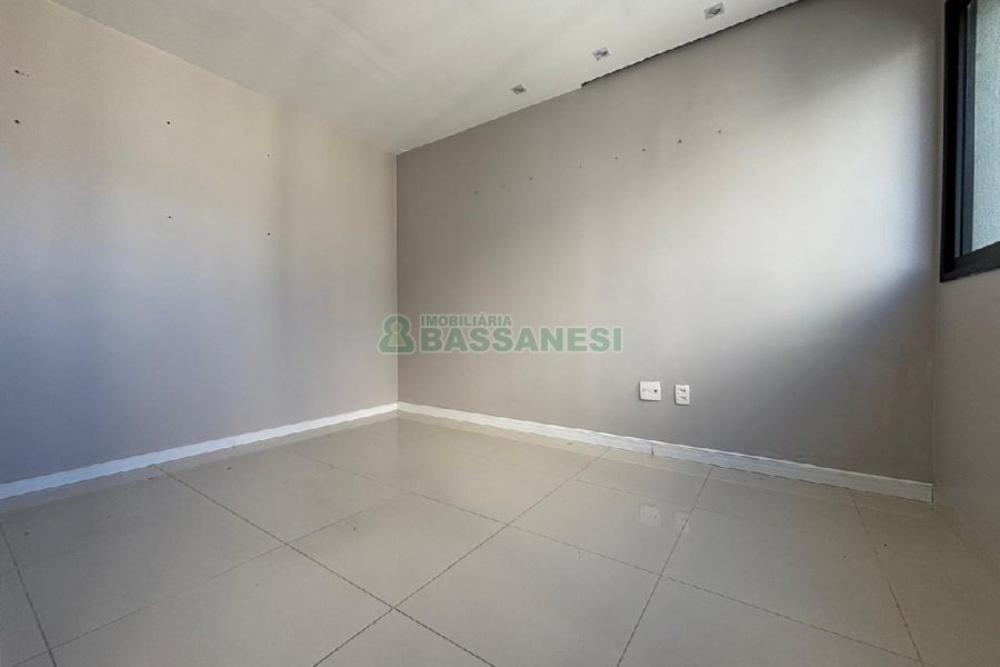 Sala com 60m², 1 vaga, no bairro Centro em Caxias do Sul para Comprar