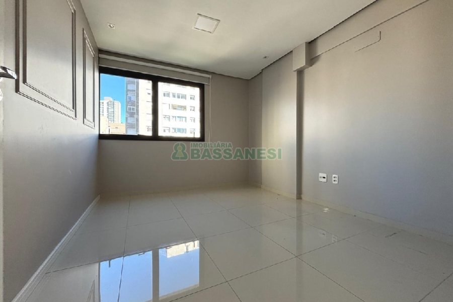 Sala com 60m², 1 vaga, no bairro Centro em Caxias do Sul para Comprar