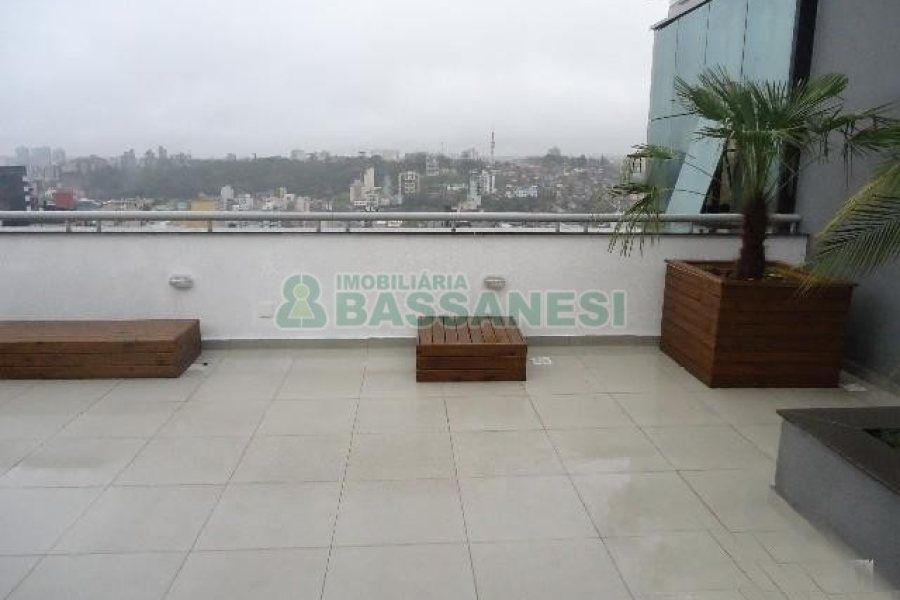 Sala com 60m², 1 vaga, no bairro Centro em Caxias do Sul para Comprar
