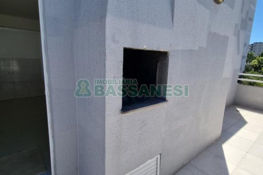 Apto/Cobertura com 99m², 2 dormitórios, 1 vaga, no bairro Charqueadas em Caxias do Sul para Comprar