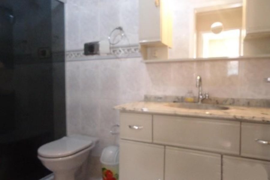 Apto Mobiliado com 61m², 2 dormitórios, 1 vaga, no bairro Centro em Caxias do Sul para Comprar